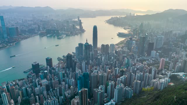 香港城市CBD航拍延时日景前移延时
