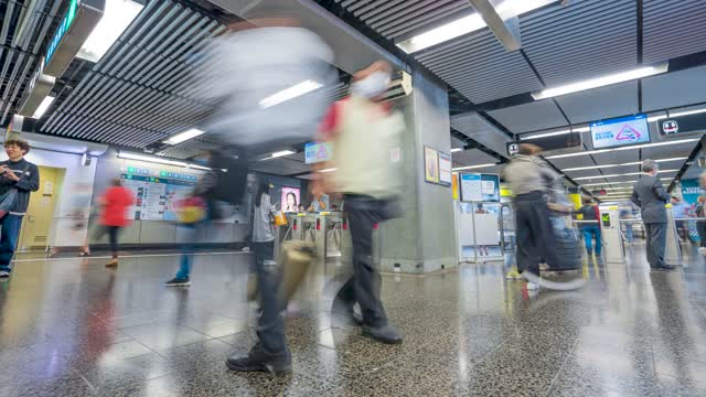 香港地铁出入闸_香港地铁人来人往日景延时
