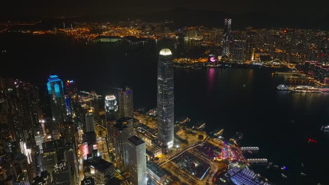 前移环绕香港IFC夜景航拍视频4K30P
