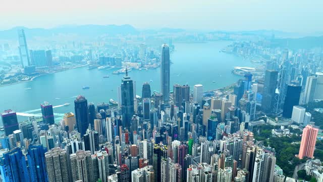 上升环绕香港CBD建筑航拍视频4K30P
