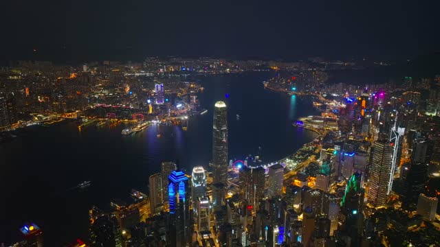 左环绕香港城市大景夜景航拍视频4K30P
