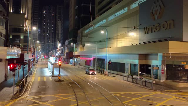 香港叮叮车第一视角夜景视频8K
